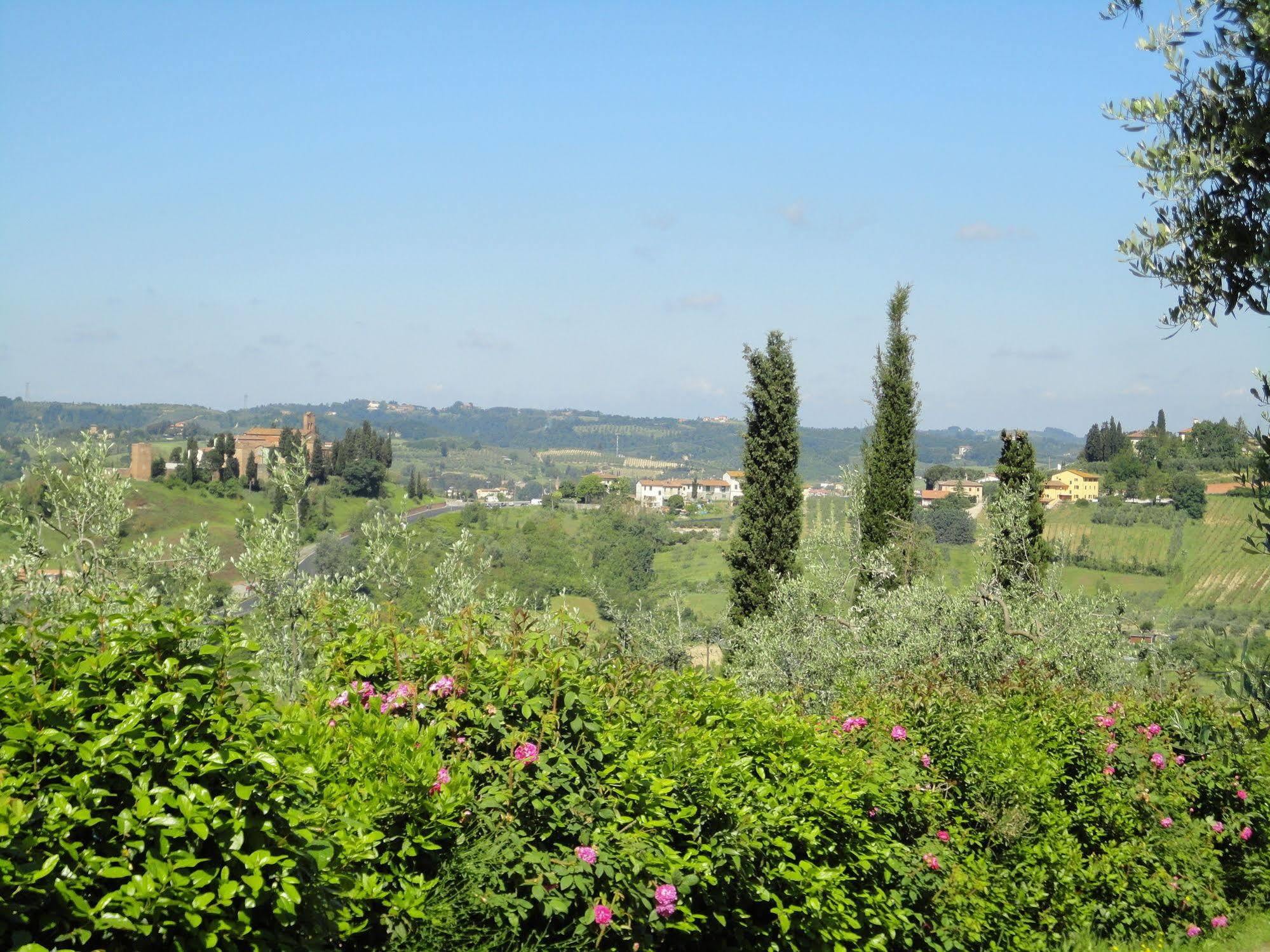 Albergo La Pieve Castelfiorentino Exterior foto