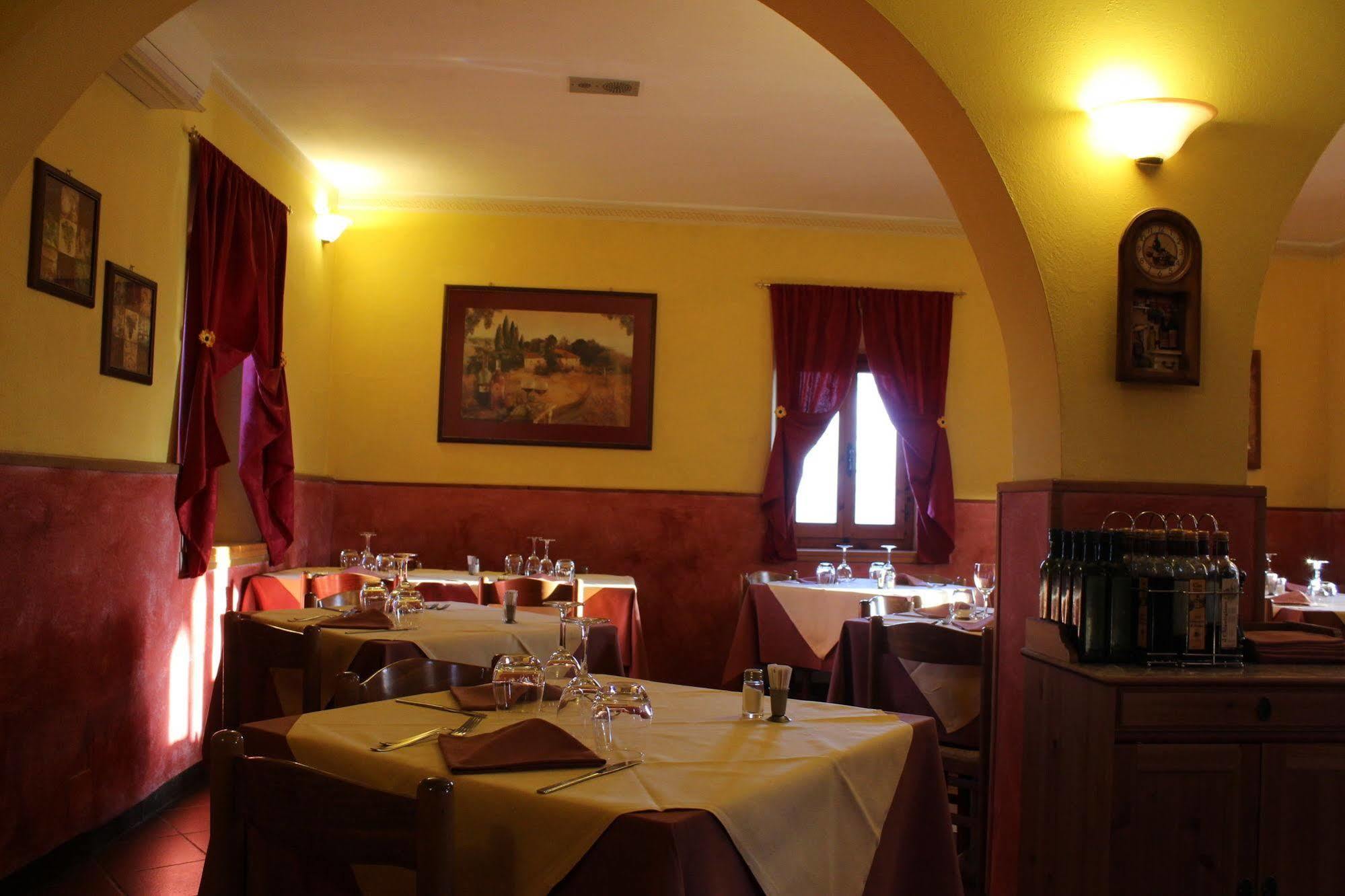 Albergo La Pieve Castelfiorentino Exterior foto